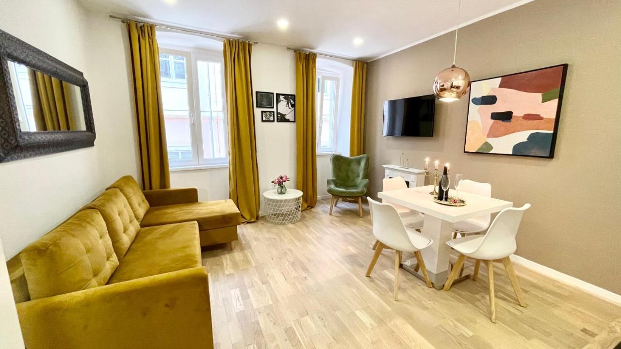 PUY Hedone Luxury 3 Apartments With Free Parking מראה חיצוני תמונה